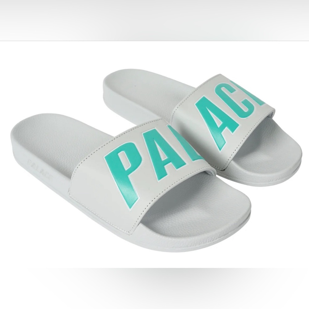 PALACE SLIDER GREY Big Logo Sandals Slides Men’s Size 11 Beach Pool Vacation